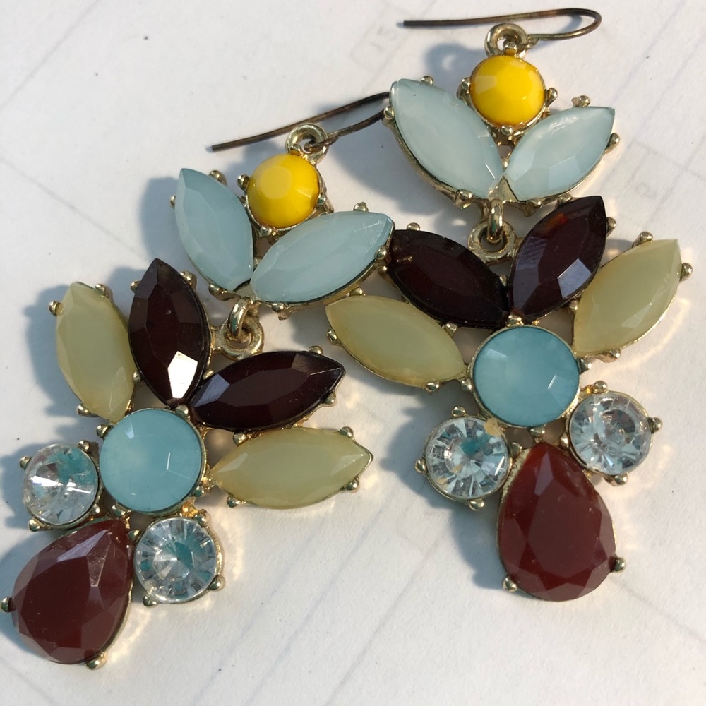 Dangle earrings